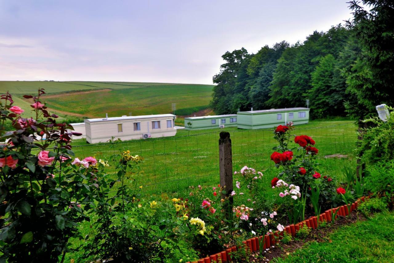 Lesny Zakatek Radocza Hotel Bagian luar foto