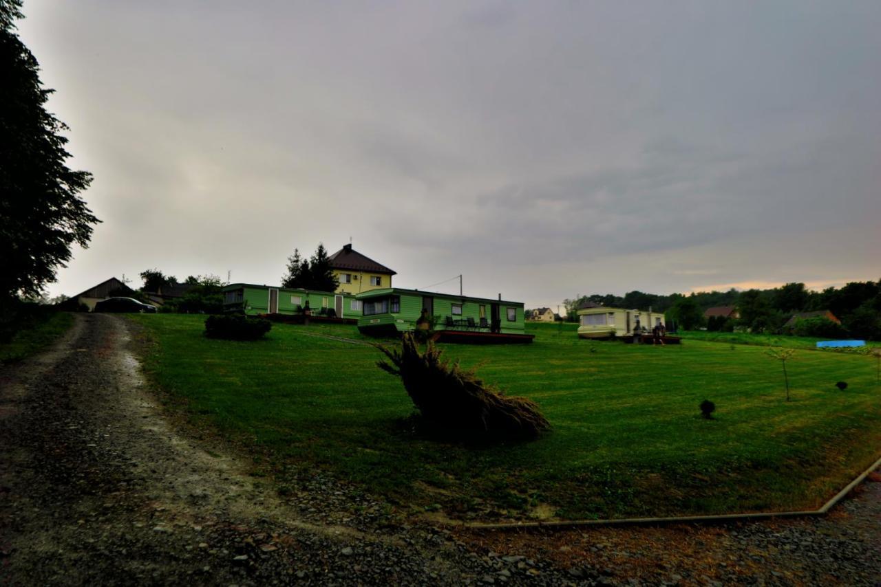 Lesny Zakatek Radocza Hotel Bagian luar foto